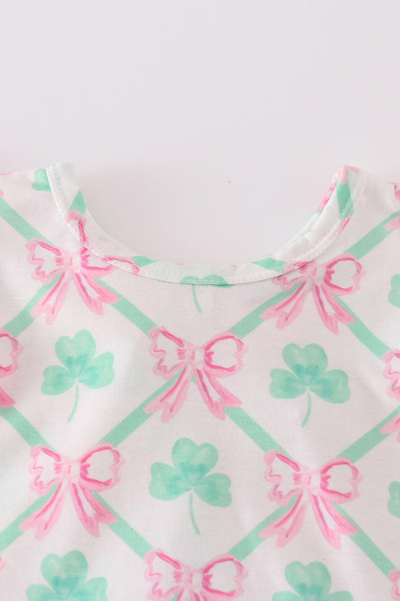 Green St.Patricks clover print girl bloomer set